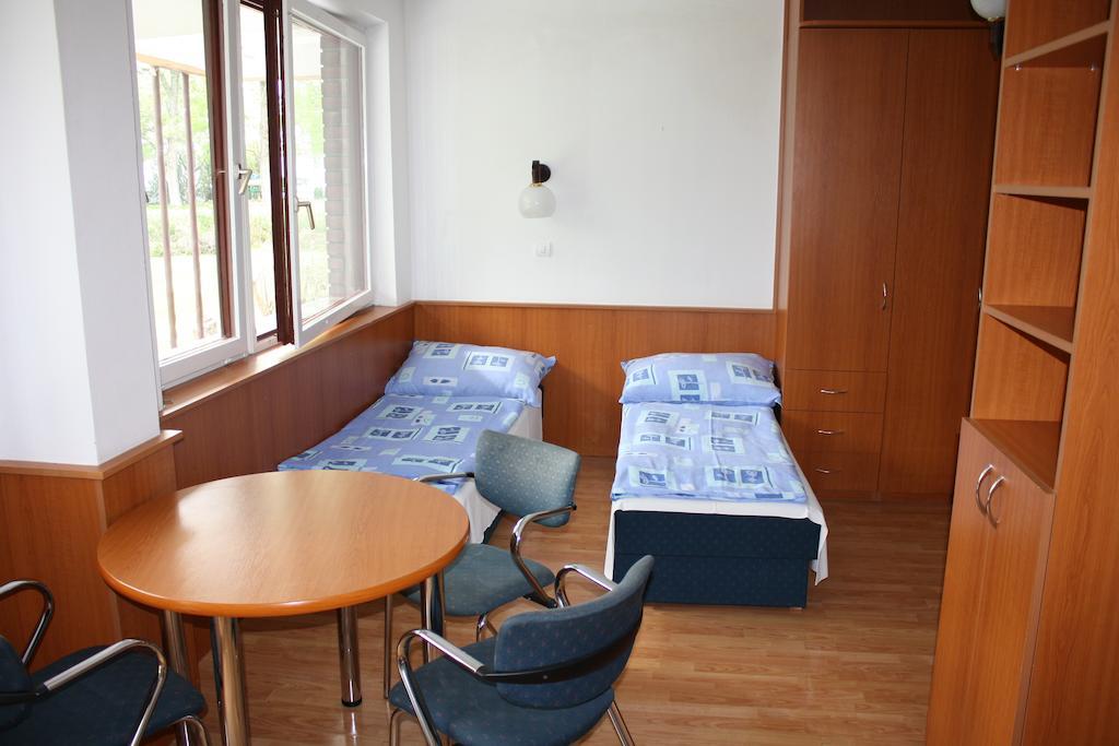 Hotel Hethland Zamárdi VSZ Üdülő Habitación foto